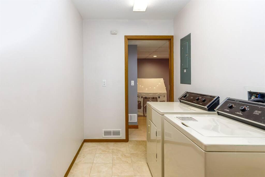 Relaxing 2Bedroom Townhome W/Playroom & Great View غالينا المظهر الخارجي الصورة