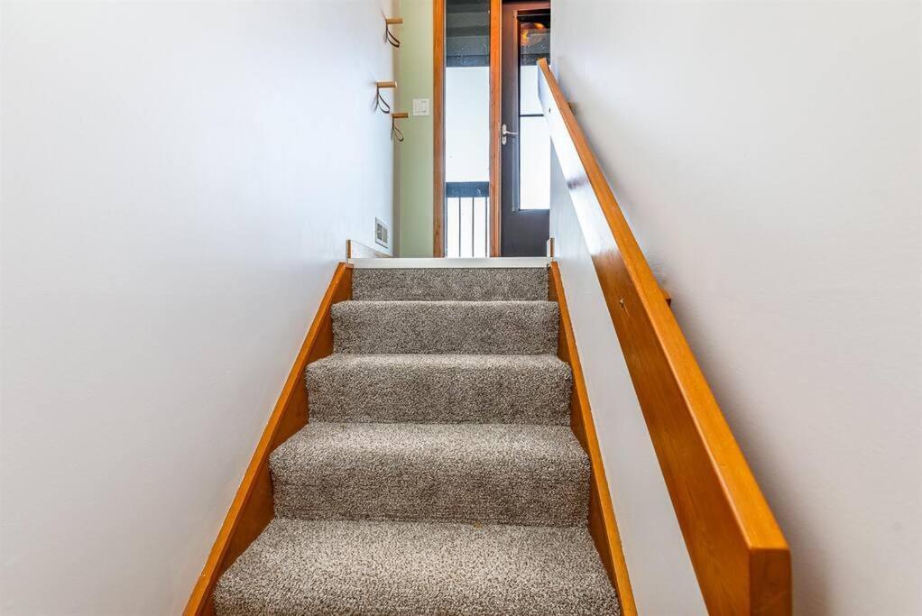 Relaxing 2Bedroom Townhome W/Playroom & Great View غالينا المظهر الخارجي الصورة